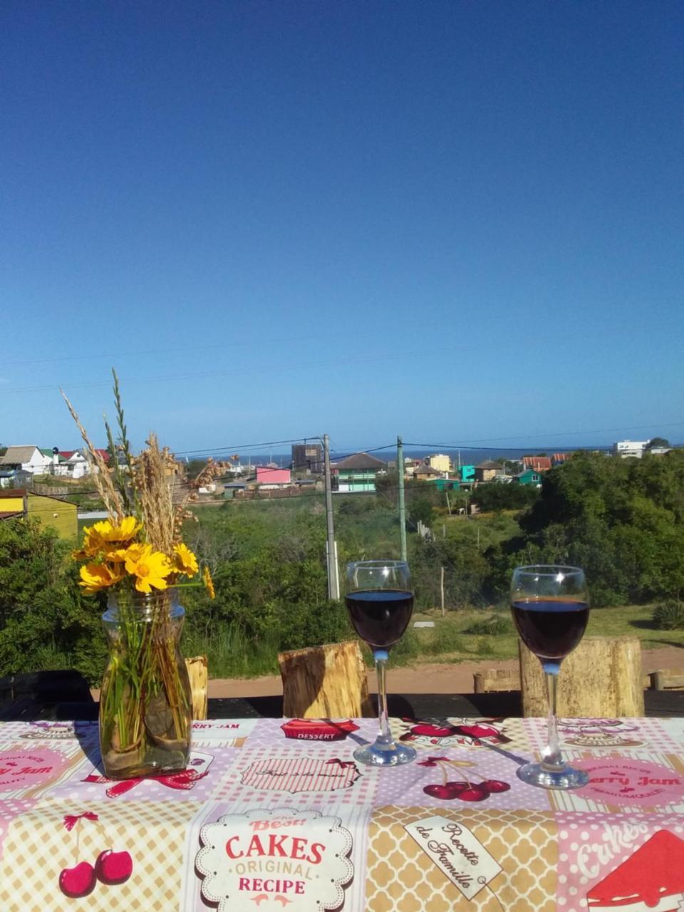 Casa De Huespedes Amigos Del Diablo Hotell Punta Del Diablo Eksteriør bilde